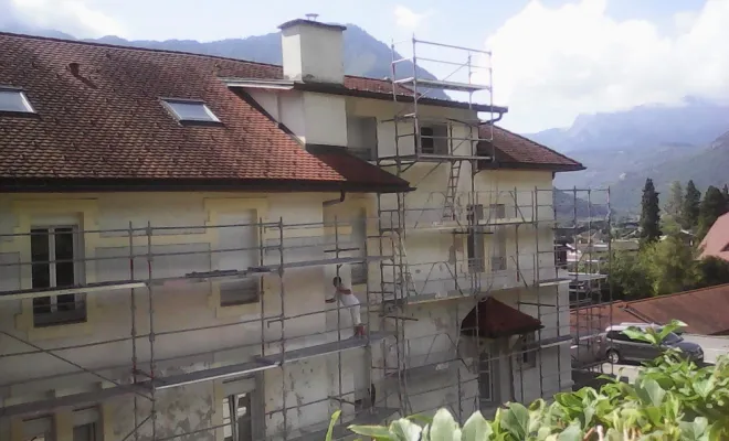 protection facade, chambery, artisan renovation peinture 2000