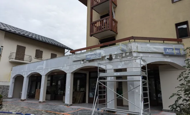 Ravalement de façades en peinture semi-épaisse à Bourg-Saint-Maurice